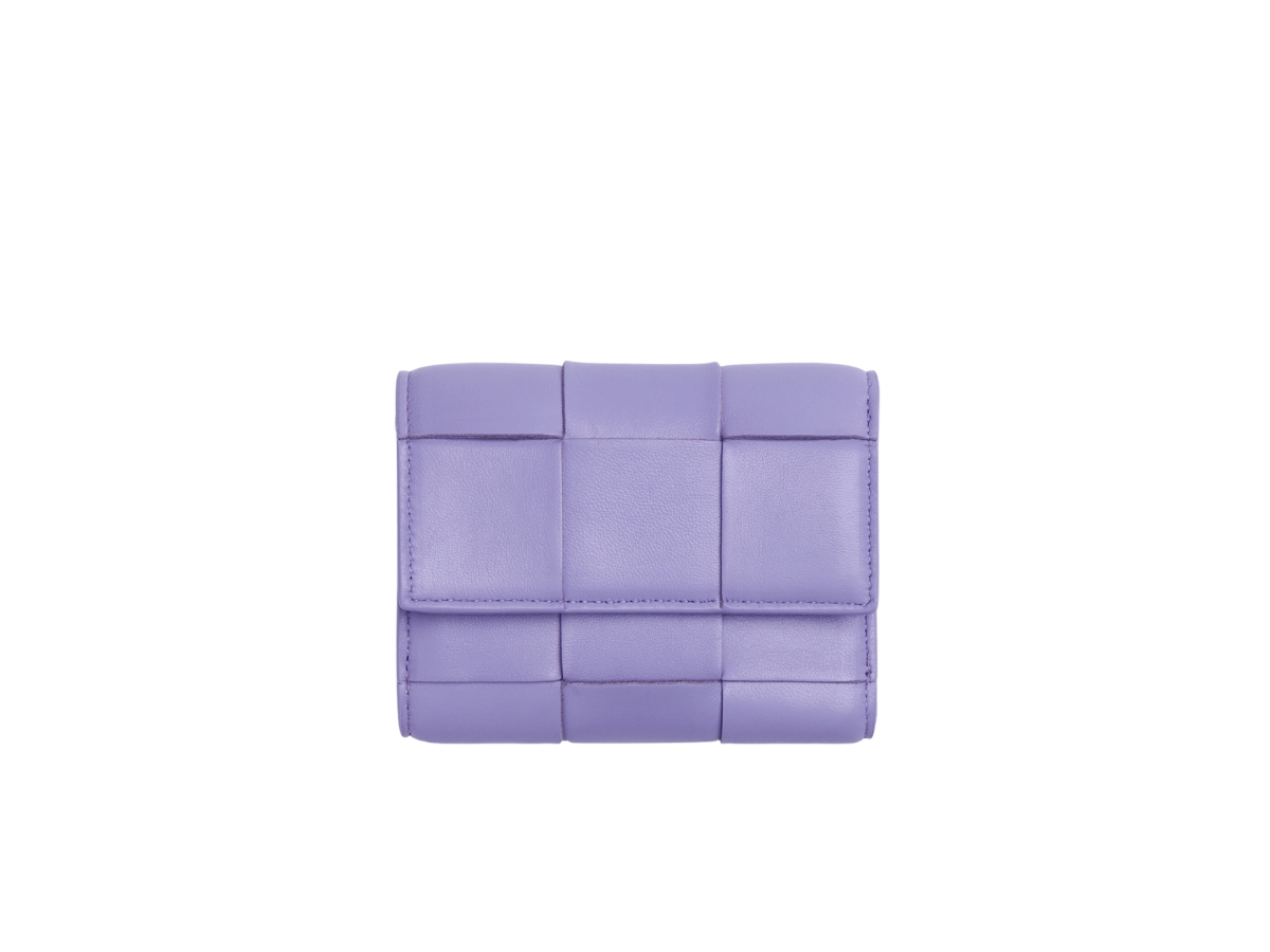 【BOTTEGA VENETA】Folded Zip Wallet Wisteria Buy Bottega Veneta Tri-Fold Zip Wallet Wisteria | SASOM
