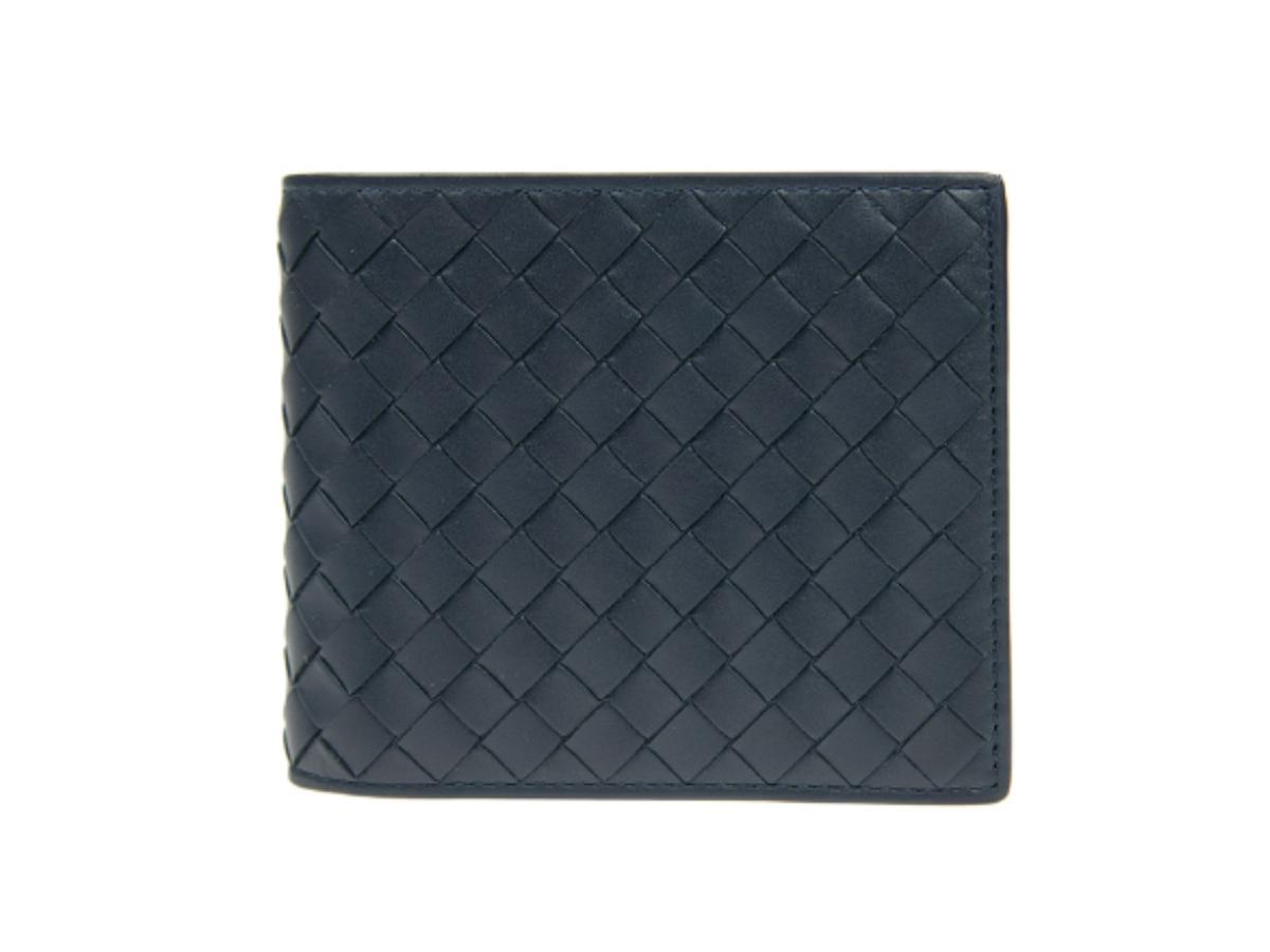 https://d2cva83hdk3bwc.cloudfront.net/bottega-veneta-wallet-8-card-1.jpg