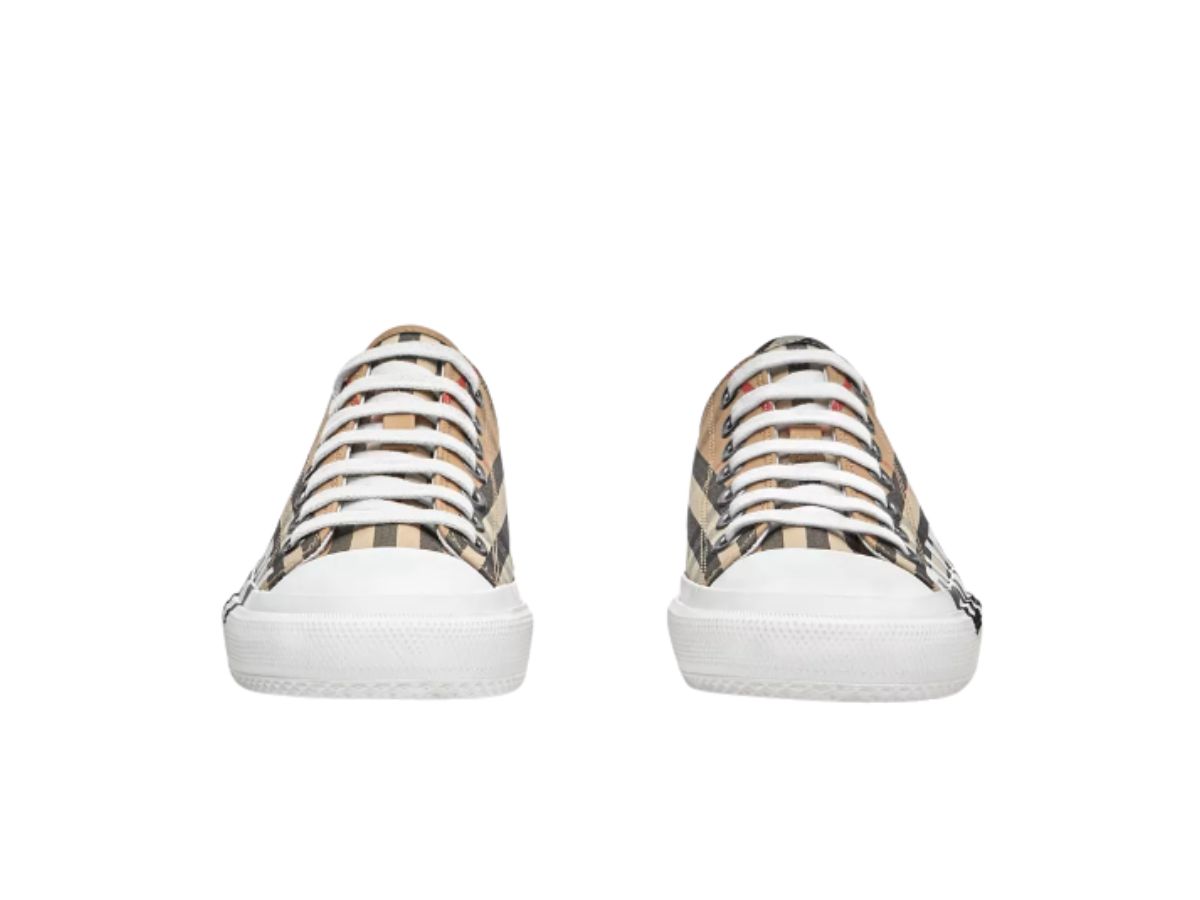 https://d2cva83hdk3bwc.cloudfront.net/burberry-logo-print-vintage-check-cotton-sneakers-archive-beige-2.jpg