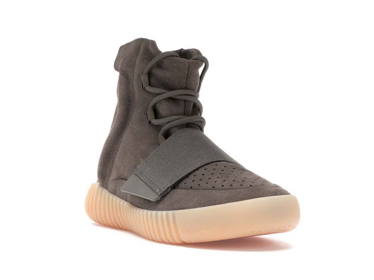 https://d2cva83hdk3bwc.cloudfront.net/by2456-adidas-yeezy-boost-750-chocolate-3.jpg