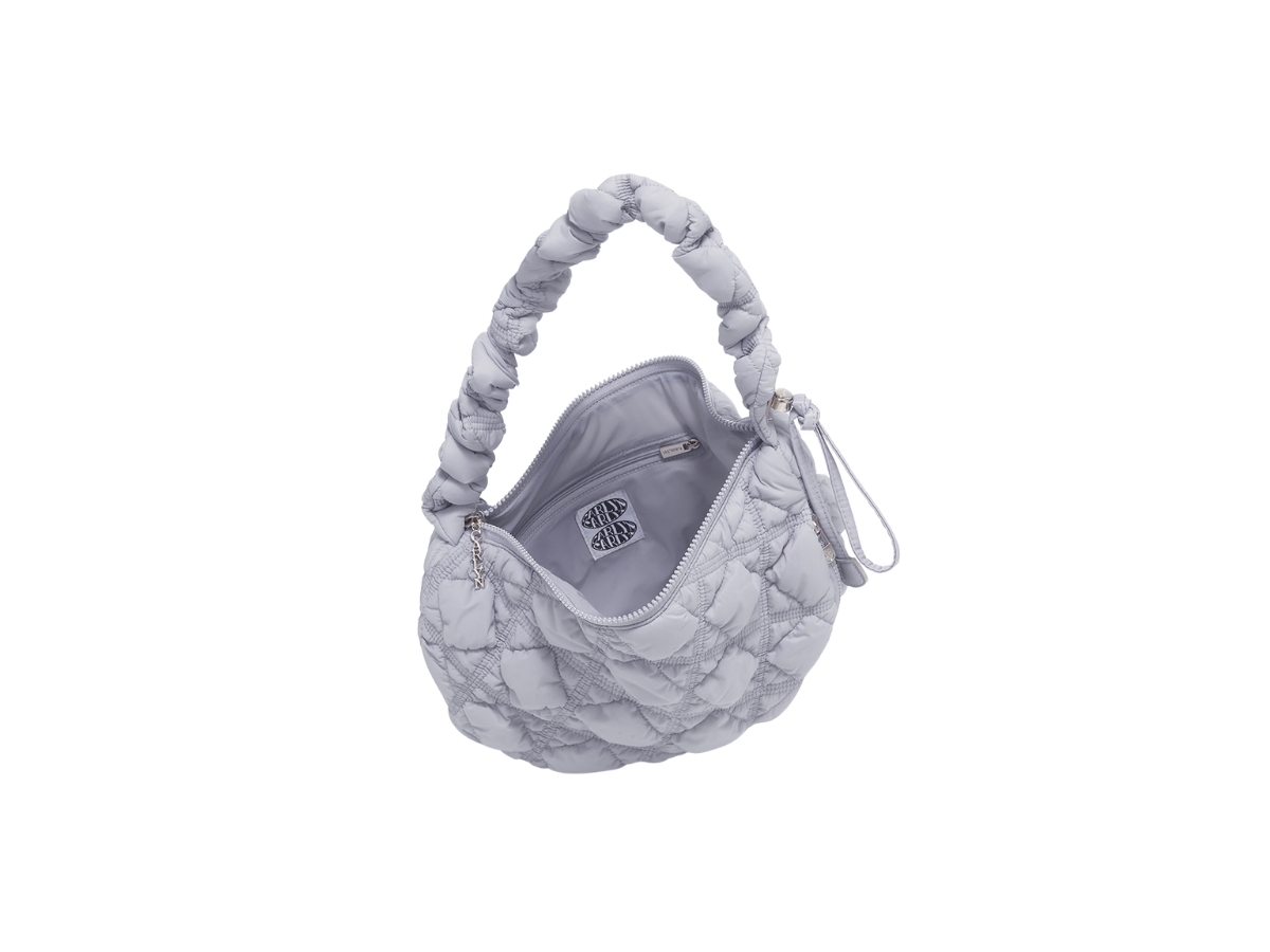 https://d2cva83hdk3bwc.cloudfront.net/carlyn-cozy-in-nylon-with-silver-hardware-ash-blue-2.jpg