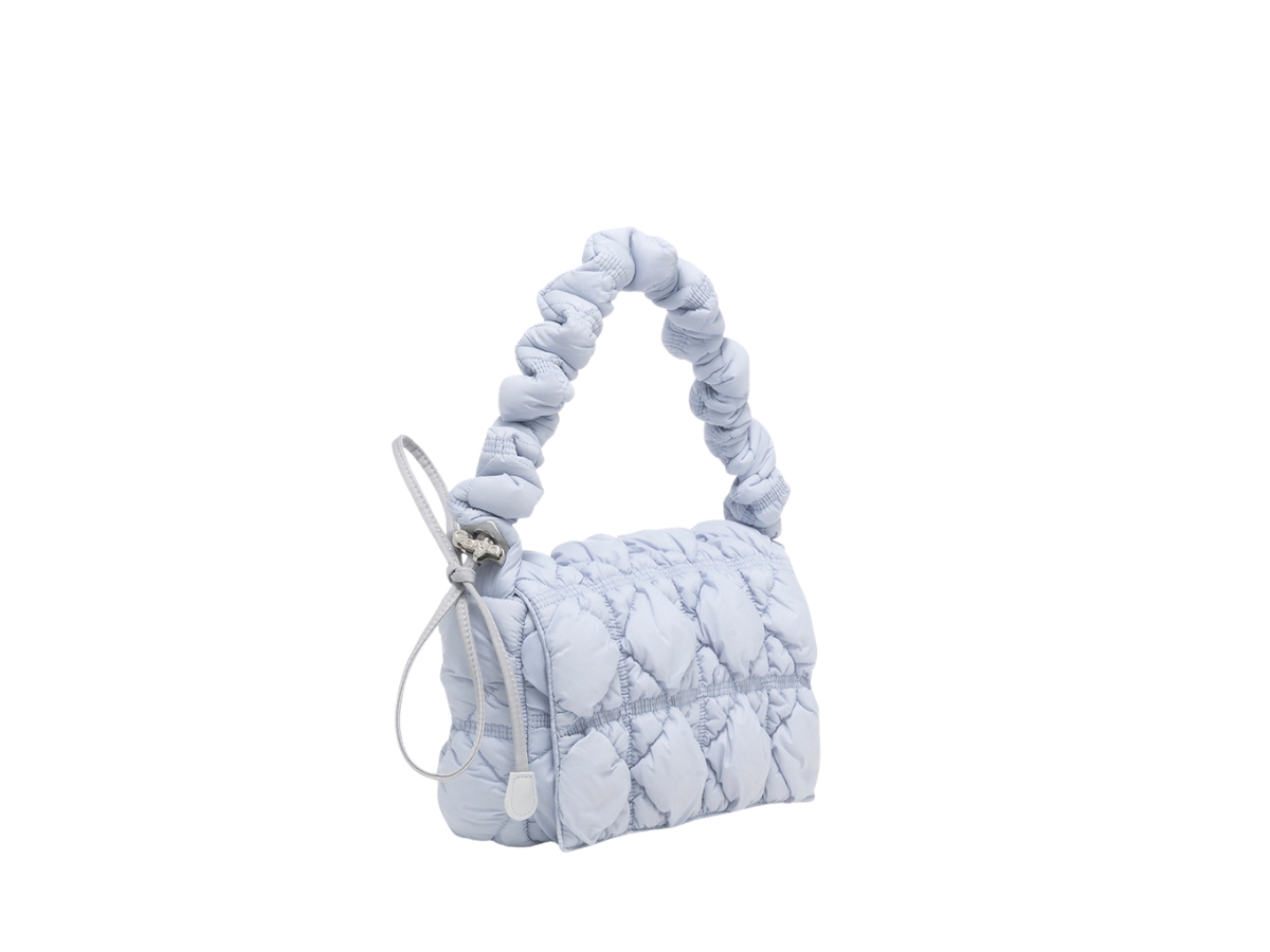 https://d2cva83hdk3bwc.cloudfront.net/carlyn-luke-in-nylon-with-silver-hardware-cloud-blue-3.jpg
