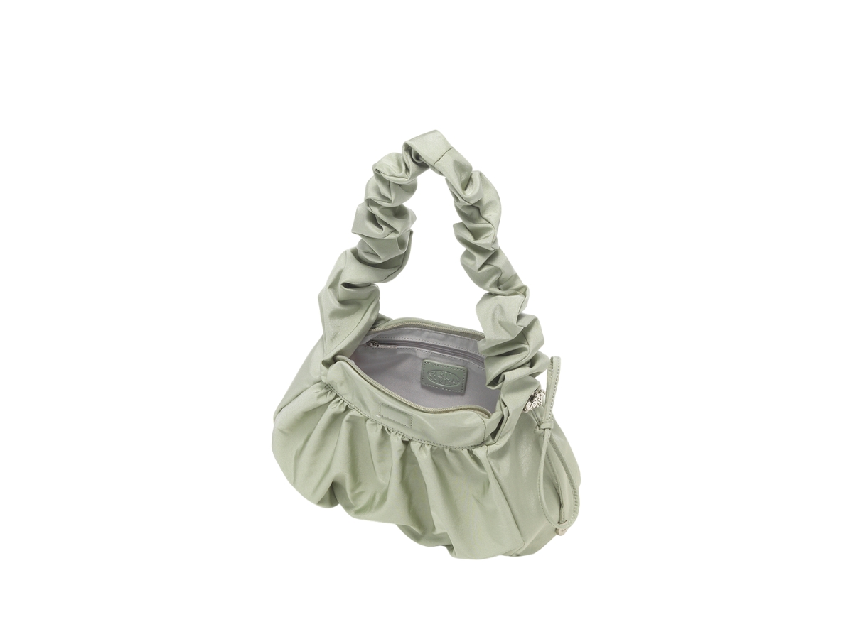 https://d2cva83hdk3bwc.cloudfront.net/carlyn-meringue-mini-in-nylon-pistachio-3.jpg