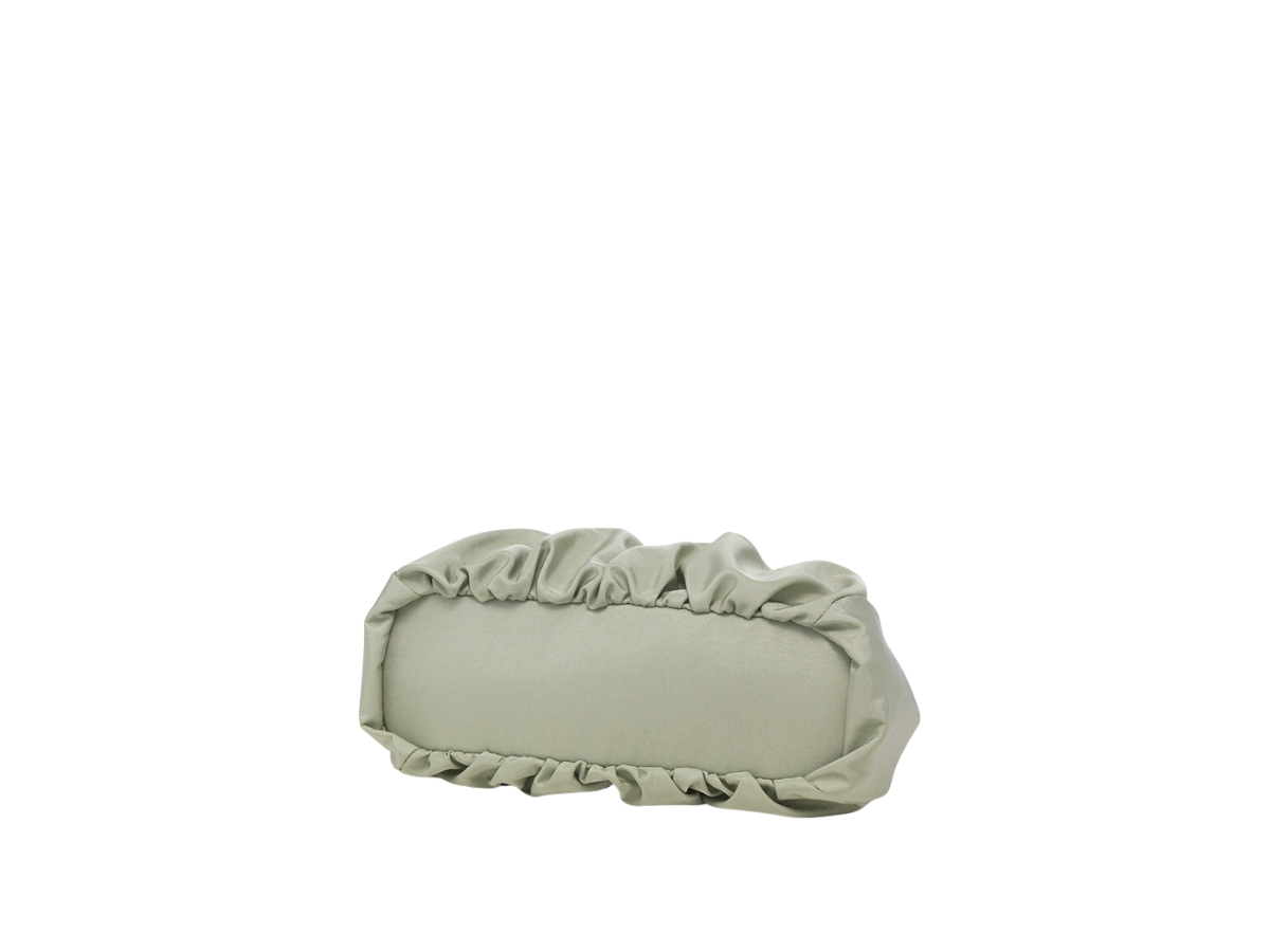 https://d2cva83hdk3bwc.cloudfront.net/carlyn-meringue-mini-in-nylon-pistachio-4.jpg