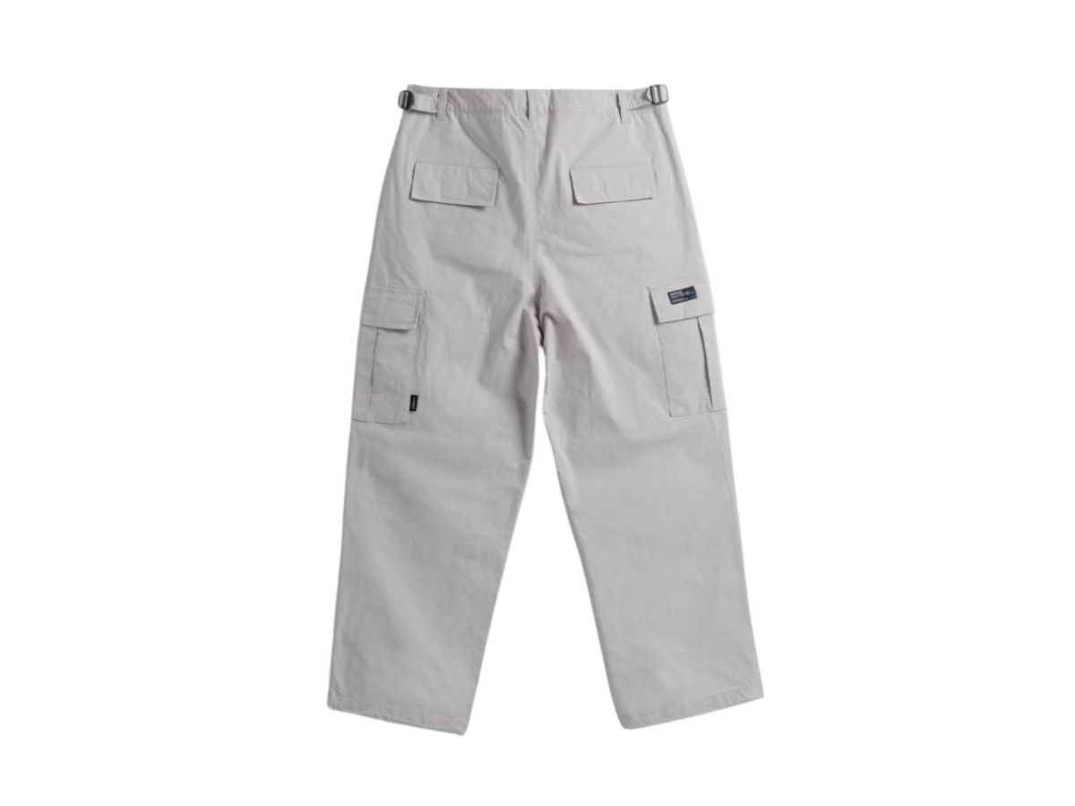 https://d2cva83hdk3bwc.cloudfront.net/carnival-cargo-pants-grey-ss24-2.jpg