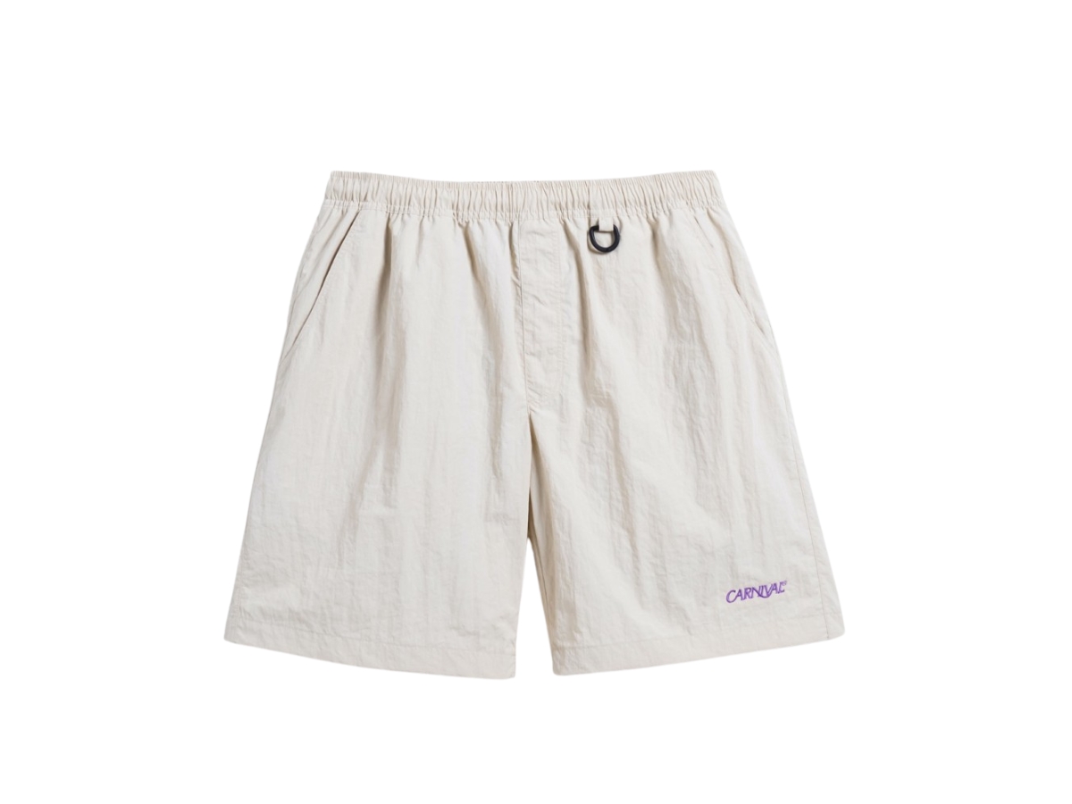 https://d2cva83hdk3bwc.cloudfront.net/carnival-easy-shorts-cream-fw24-1.jpg