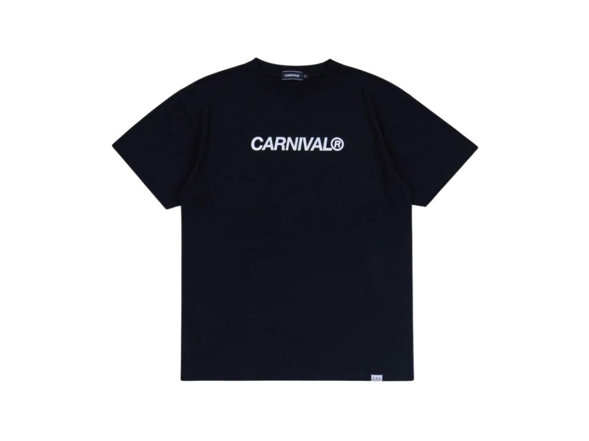 https://d2cva83hdk3bwc.cloudfront.net/carnival-essentials-t-shirt-black--fw23--1.jpg
