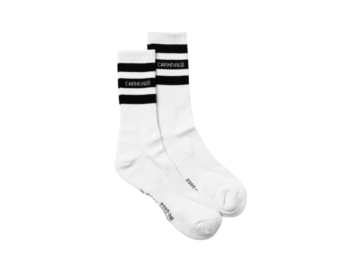 https://d2cva83hdk3bwc.cloudfront.net/carnival-old-school-socks-3-black-2.jpg