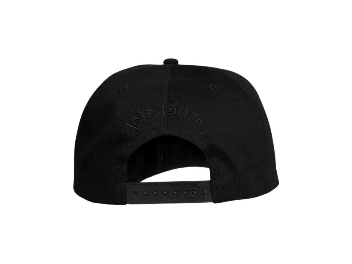 https://d2cva83hdk3bwc.cloudfront.net/carnival-pleasure-chrome-snapback-black-os-black-2.jpg