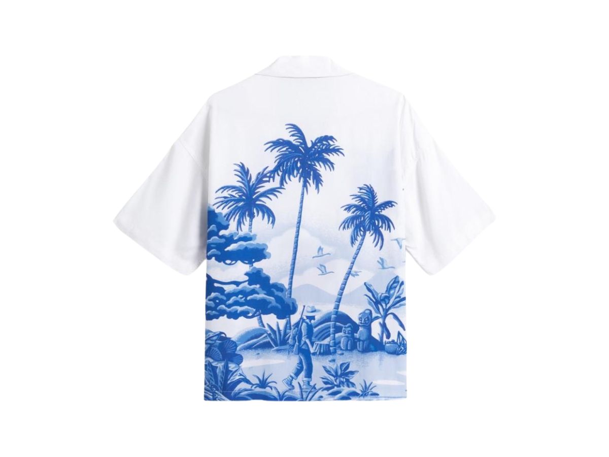 https://d2cva83hdk3bwc.cloudfront.net/carnival-tropical-hawaii-shirt-blue--ss24--2.jpg