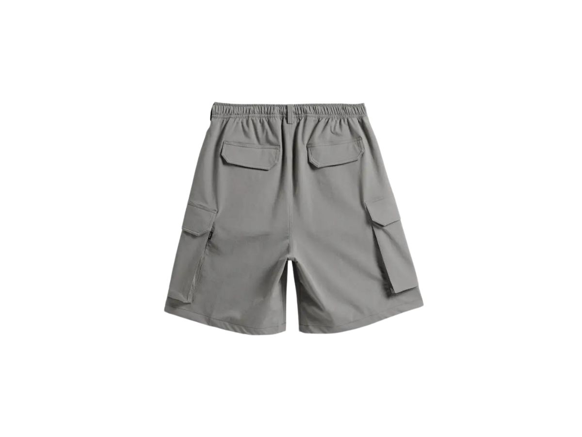 https://d2cva83hdk3bwc.cloudfront.net/carnival-utility-cargo-shorts-taupe-ss24-2.jpg