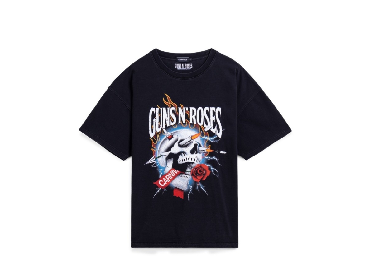 https://d2cva83hdk3bwc.cloudfront.net/carnival-x-guns-n-roses-bullet-skull-ovs-washedt-t-shirt-black-1.jpg