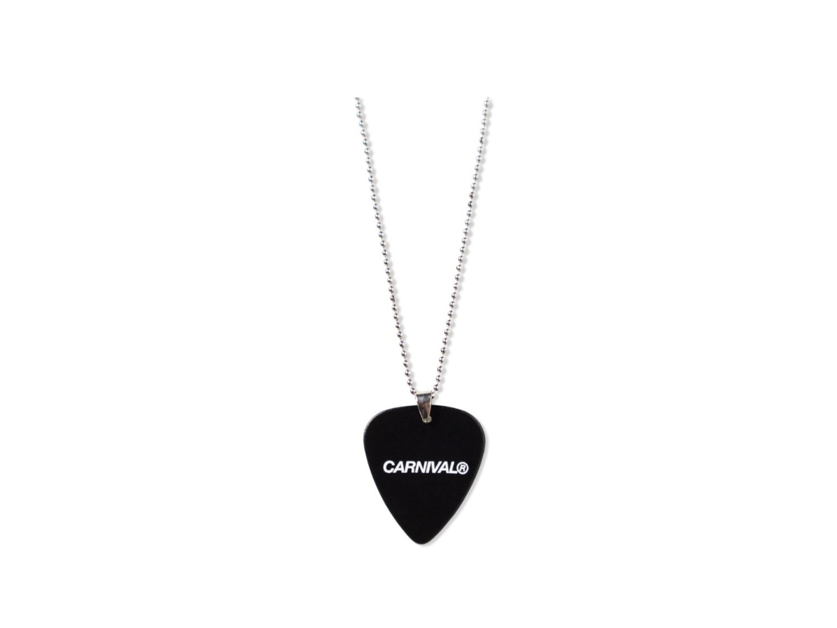 https://d2cva83hdk3bwc.cloudfront.net/carnival-x-guns-n-roses-paradise-city-necklace-black-4.jpg