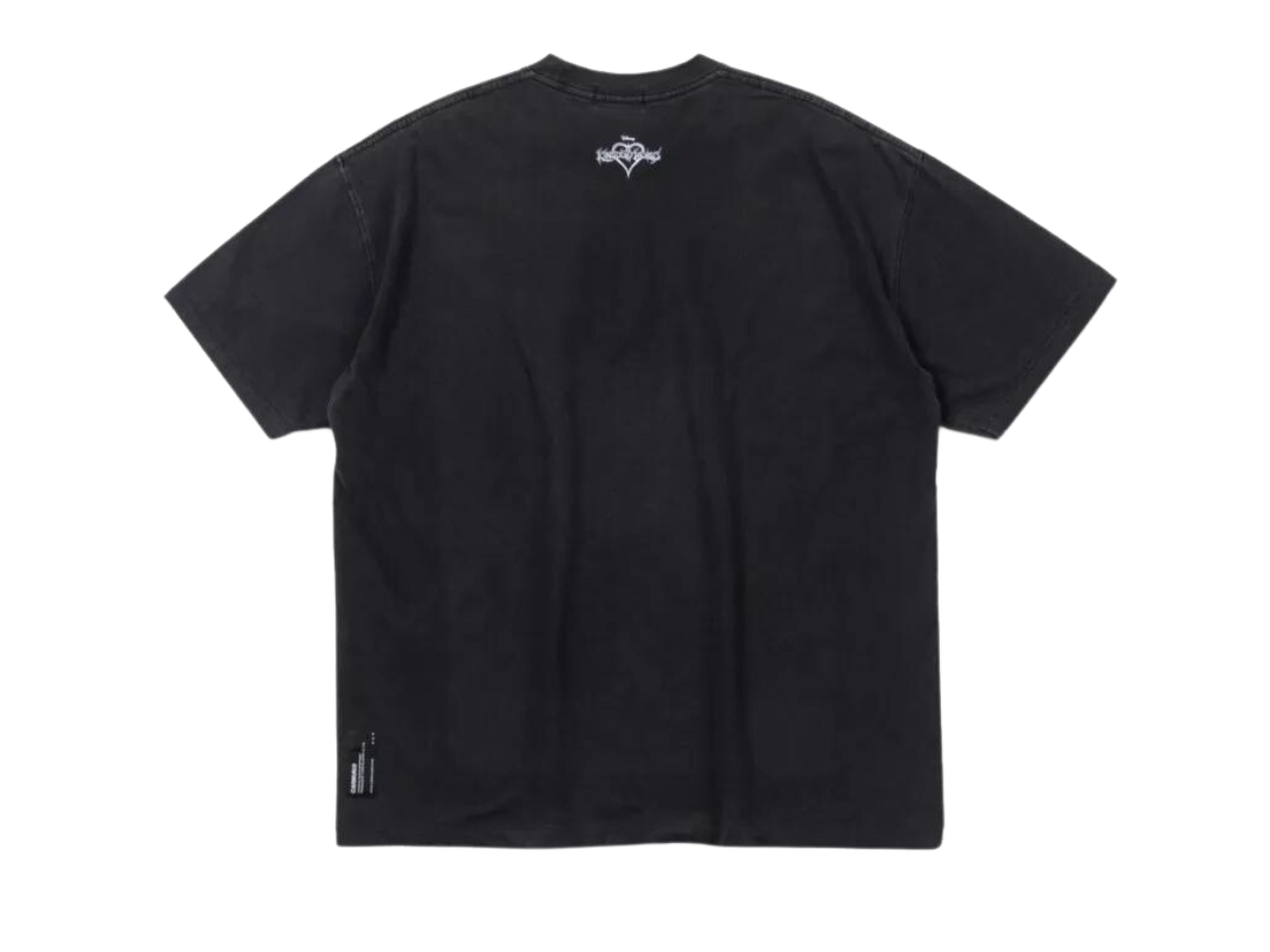 https://d2cva83hdk3bwc.cloudfront.net/carnival-x-kingdom-hearts---friends-pete-washed-oversized-t-shirt-black-2.jpg