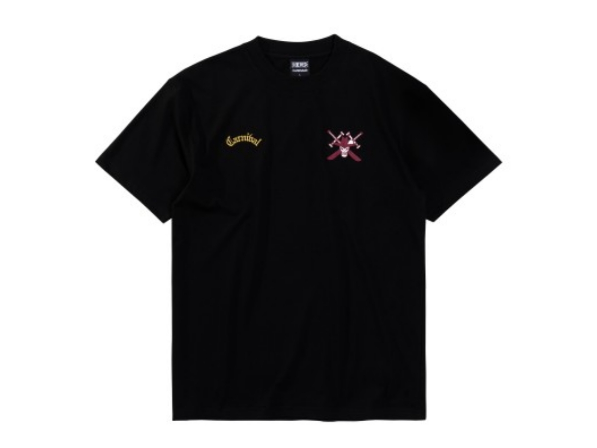 https://d2cva83hdk3bwc.cloudfront.net/carnival-x-one-piece-mihawk-t-shirt-black-2.jpg