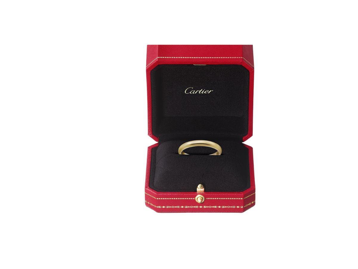 https://d2cva83hdk3bwc.cloudfront.net/cartier-1895-wedding-band-in-18k-yellow-gold-3.jpg