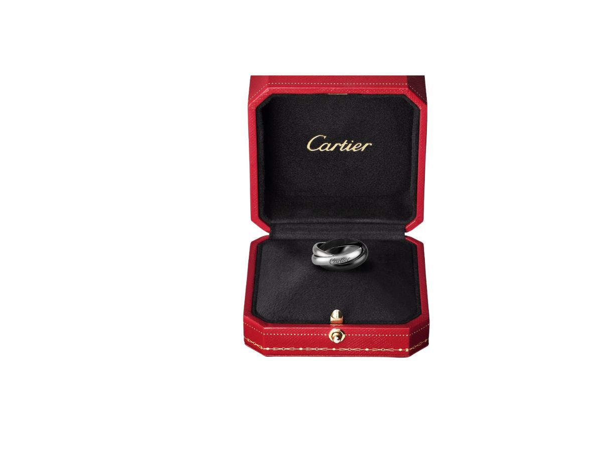 https://d2cva83hdk3bwc.cloudfront.net/cartier-trinity-ring-classic-ceramic-medium-model-in-18k-white-gold-with-black-ceramic-3.jpg