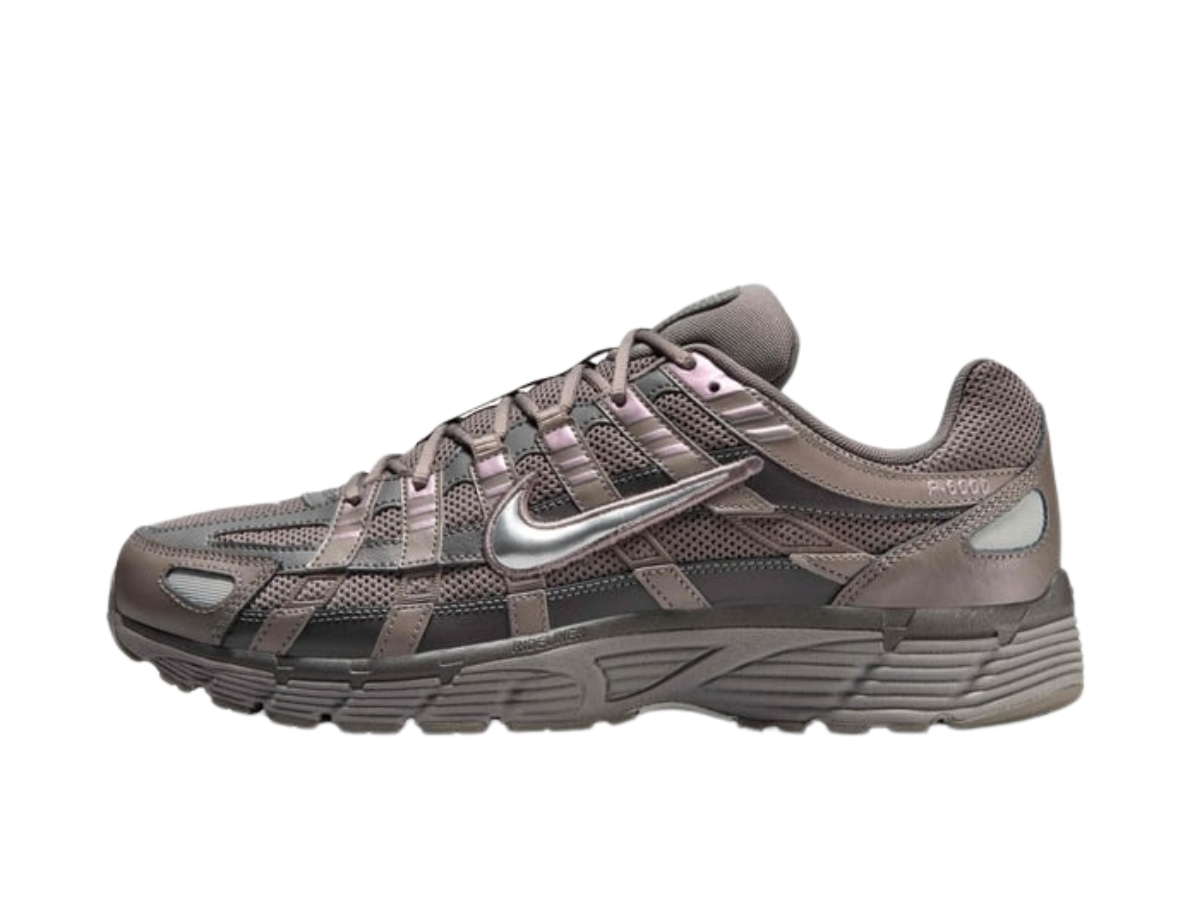 https://d2cva83hdk3bwc.cloudfront.net/cd6404-202-nike-p-6000-metallic-silver-2.jpg