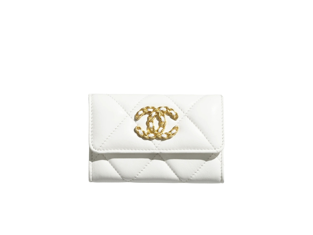 SASOM  bags Chanel 19 Flap Card Holder In Shiny Lambskin With  Gold-Silver-Ruthenium-Finish Metal Hardware White Check the latest price  now!