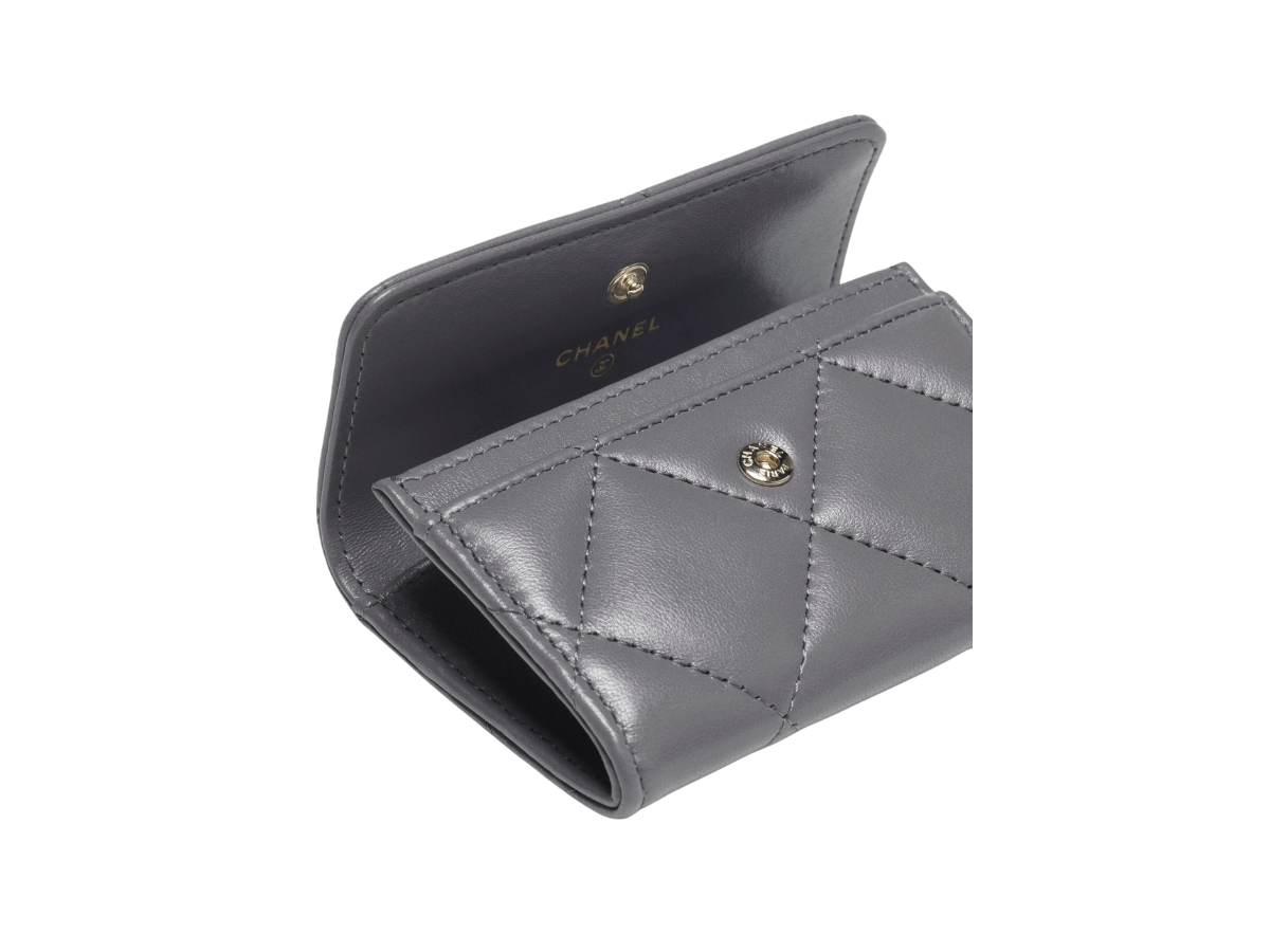 https://d2cva83hdk3bwc.cloudfront.net/chanel-19-flap-card-holder-in-shiny-lambskin-with-gold-silver-ruthenium-fins-metal-hardware-grey-3.jpg