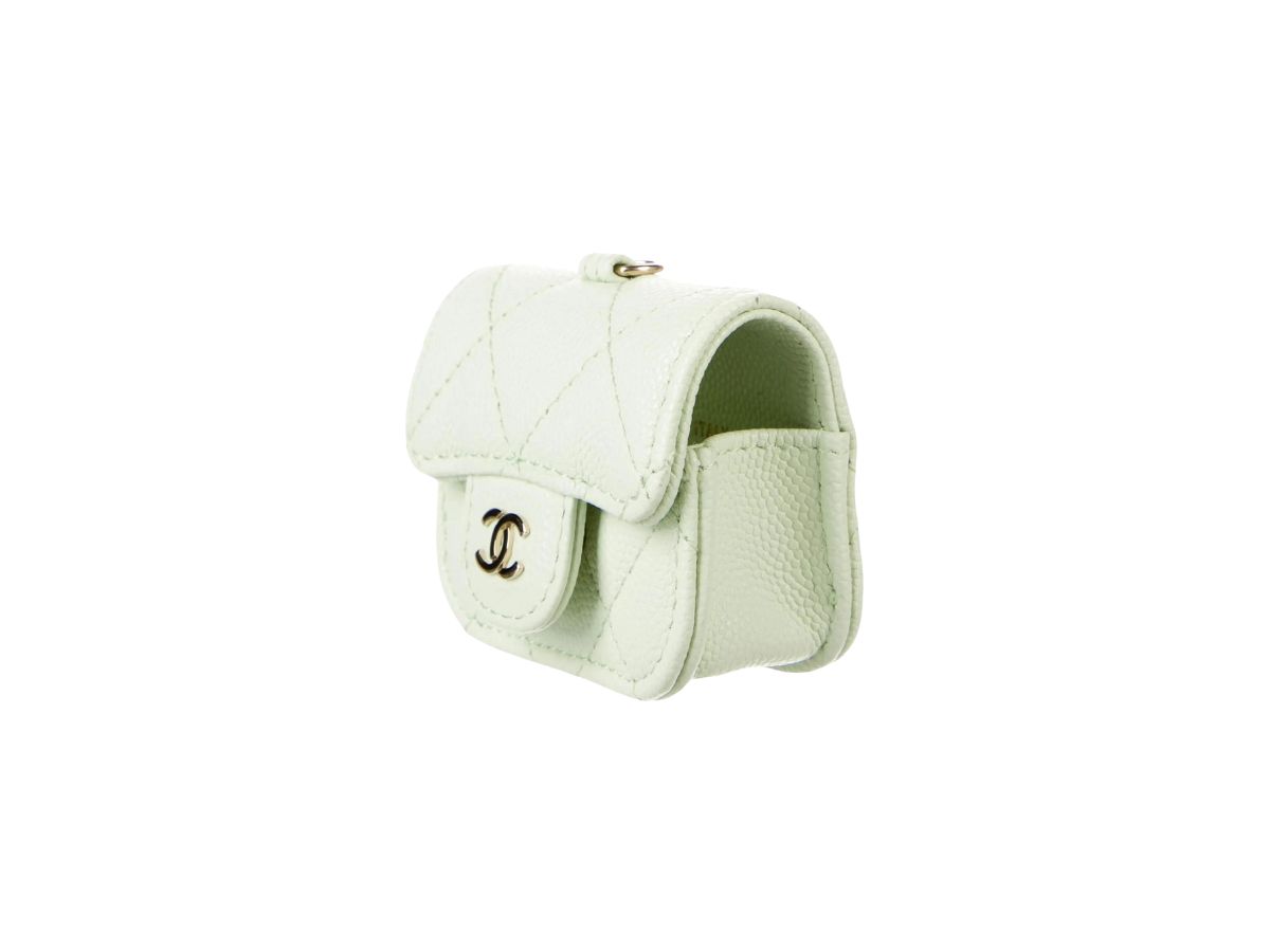 https://d2cva83hdk3bwc.cloudfront.net/chanel-airpods-case--in-grained-calfskin-with-gold-hardware-light-green-2.jpg