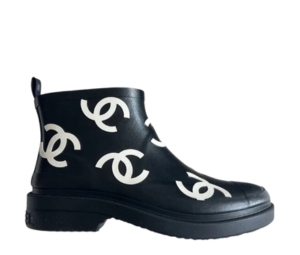 Chanel Ankle Boots Caoutchouc In Black White