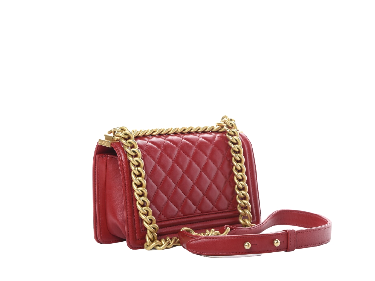 https://d2cva83hdk3bwc.cloudfront.net/chanel-boy-8-in-calfskin-with-gold-tone-red-2.jpg