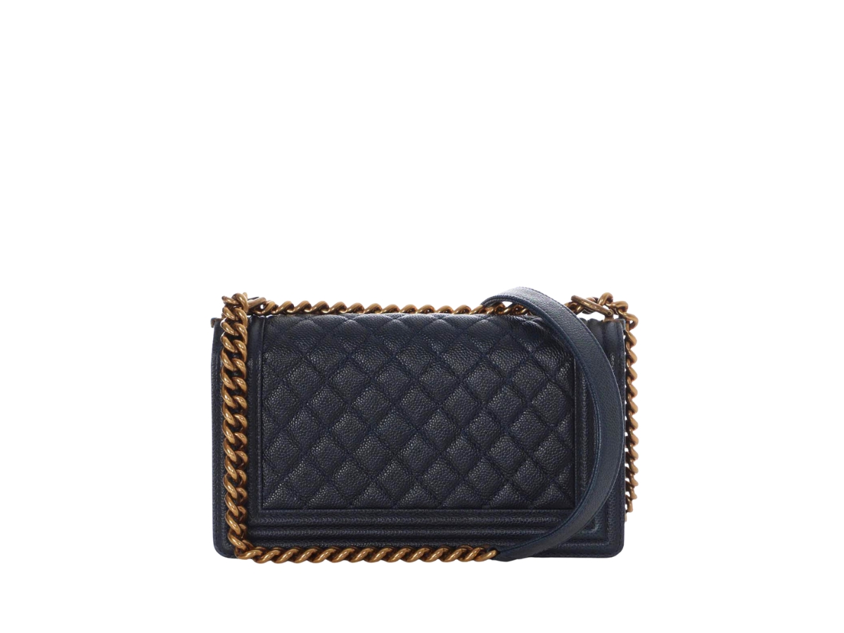 Boy Chanel Zipped Coin Purse Grained calfskin & Ruthenium-Finish Metal,  Luxury, Bags & Wallets on Carousell