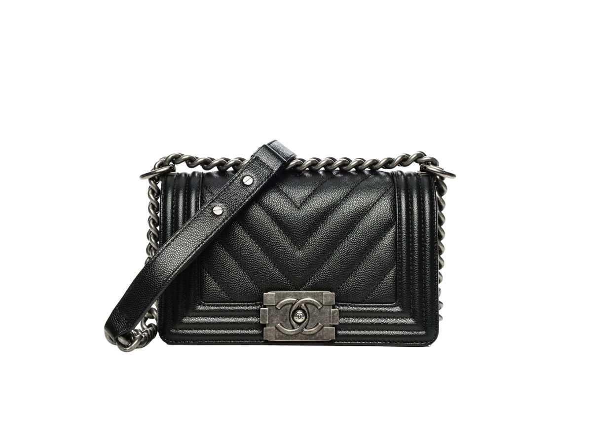 SASOM  bags Chanel Boy Small Flap Bag In Chevron Grained Calfskin With  Ruthenium-Finish Metal Black Check the latest price now!