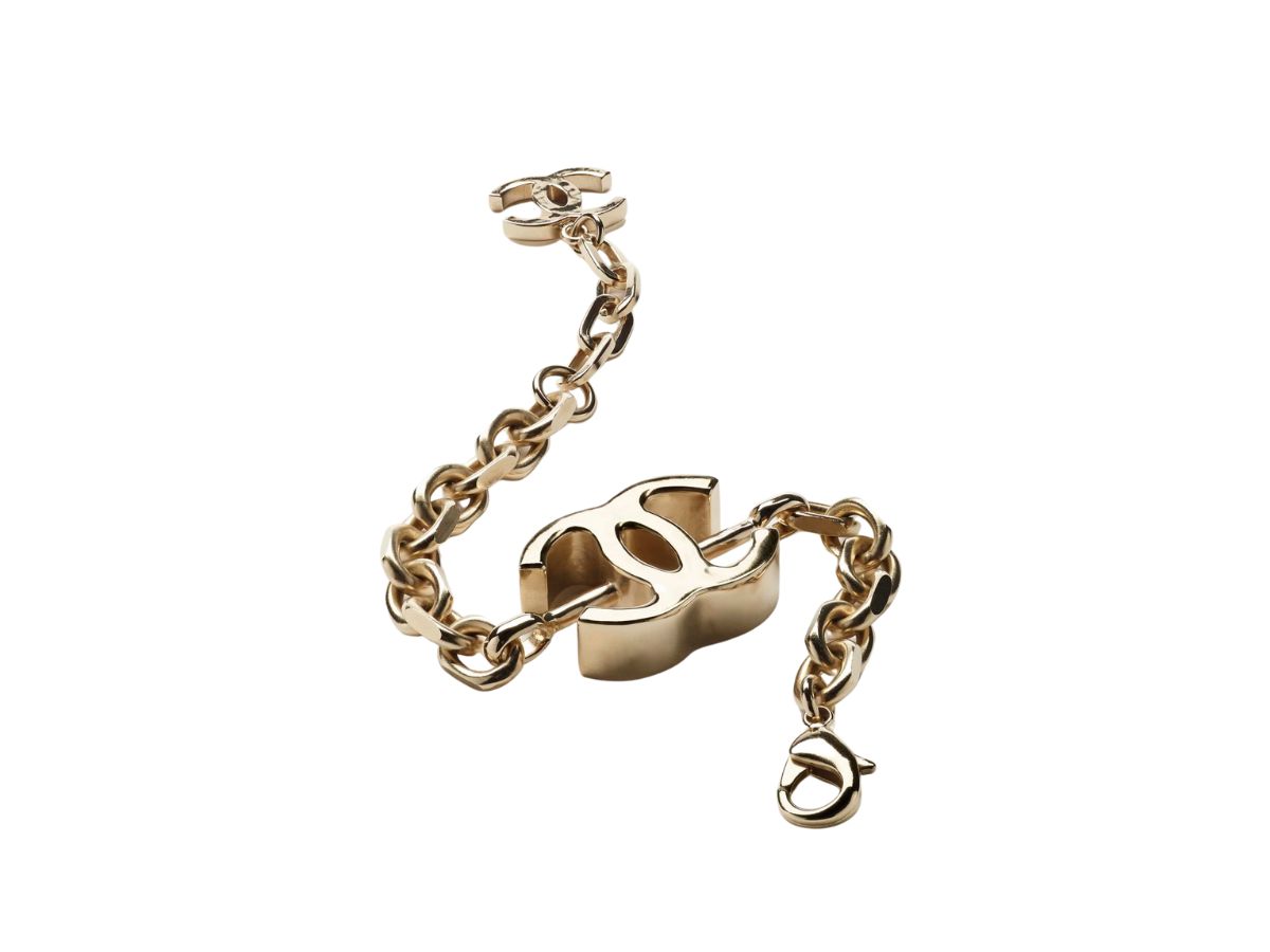 https://d2cva83hdk3bwc.cloudfront.net/chanel-bracelet-in-metal-gold-3.jpg
