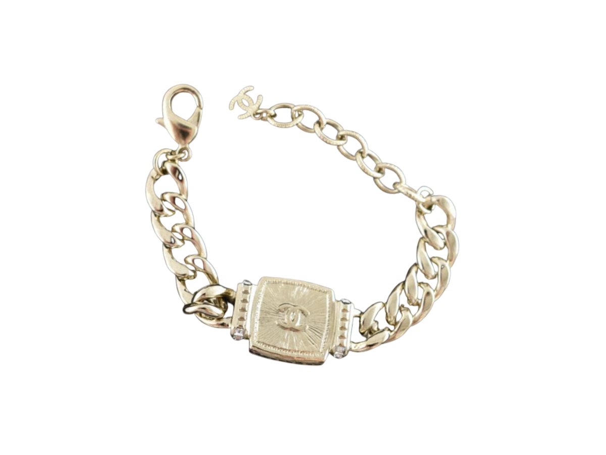 https://d2cva83hdk3bwc.cloudfront.net/chanel-brascelet-in-cuban-chain-link-pearly-with-white-crystal-cc-wrap-arm-cuff-gold-2.jpg