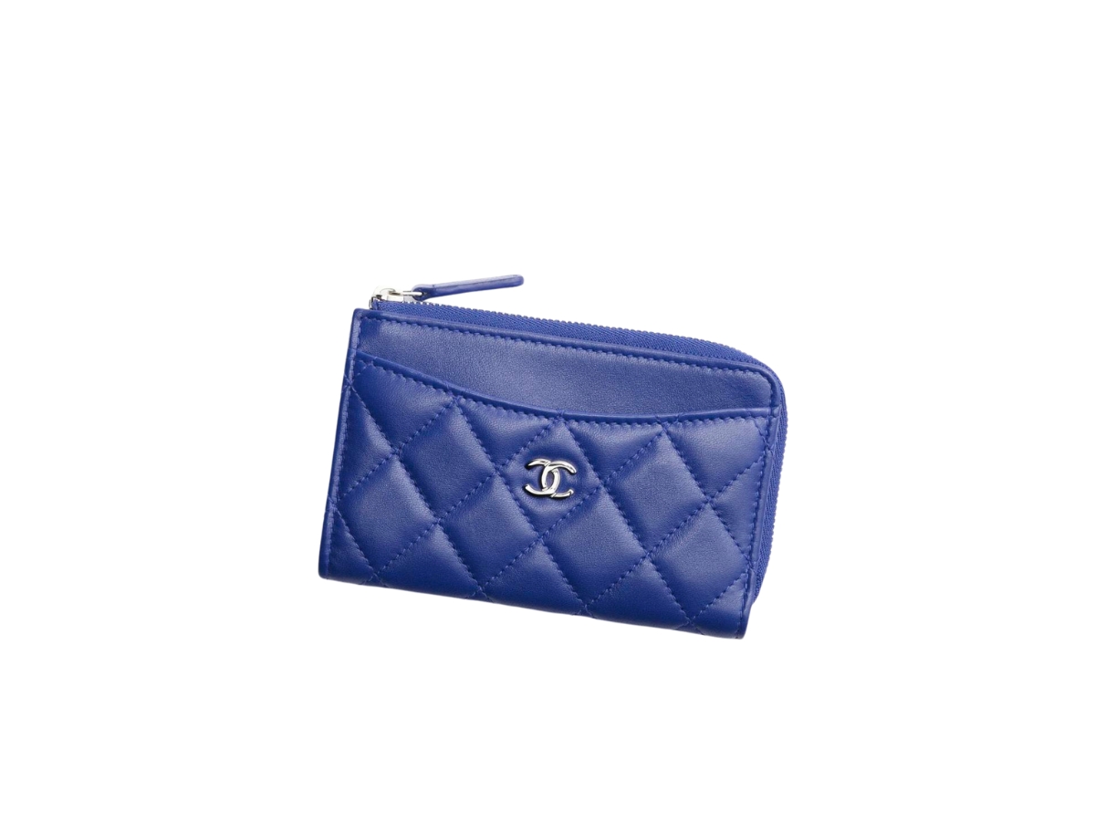 https://d2cva83hdk3bwc.cloudfront.net/chanel-card-holder-in-lambskin-with-silver-tone-metal-blue-1.jpg
