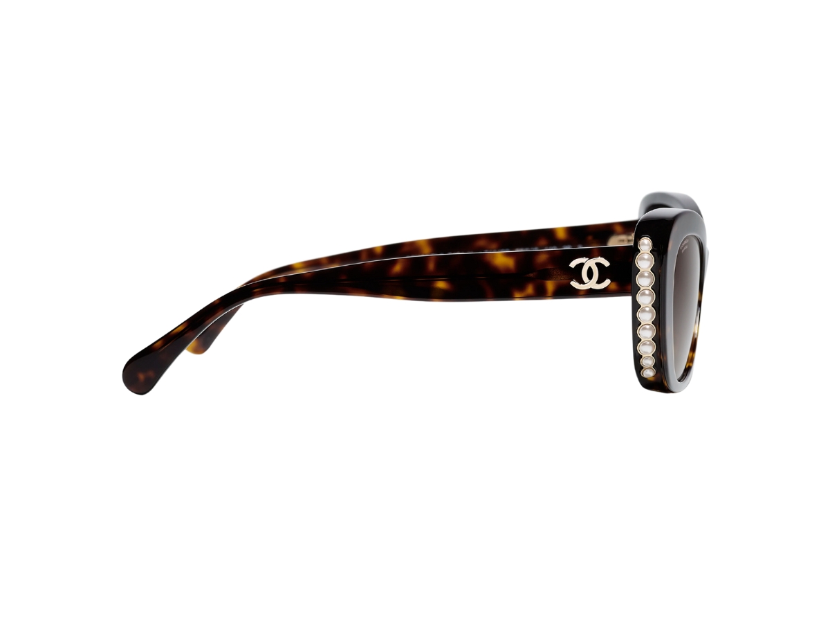 Brand New Chanel sunglasses Acetate & Glass Pearls
Dark Tortoise Chanel Acetate Pearl Sunglasses 5428-H-A Tortoise 1673360  main image 2