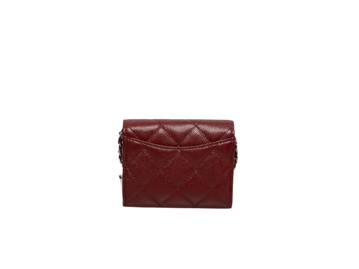 https://d2cva83hdk3bwc.cloudfront.net/chanel-caviar-card-holder-on-chain-red-2.jpg