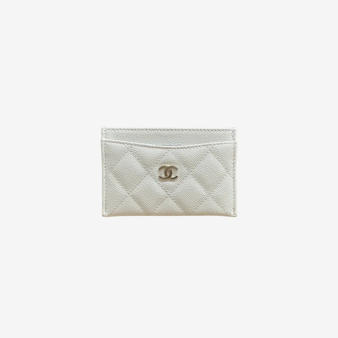 https://d2cva83hdk3bwc.cloudfront.net/chanel-classic-card-holder-grained-calfskin-%26-gold-white-1.jpg
