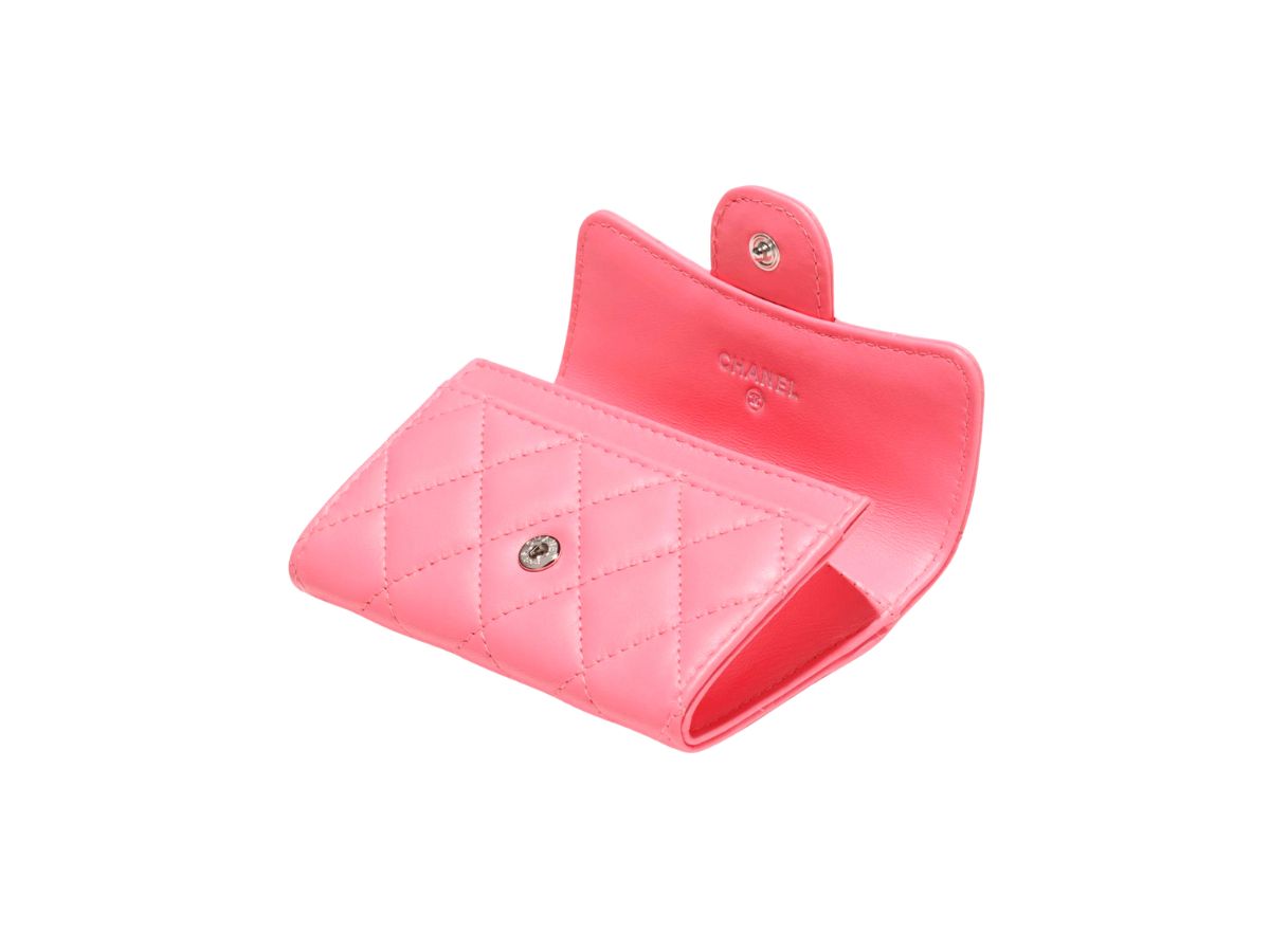 https://d2cva83hdk3bwc.cloudfront.net/chanel-classic-card-holder-in-lambskin-coral-pink-3.jpg