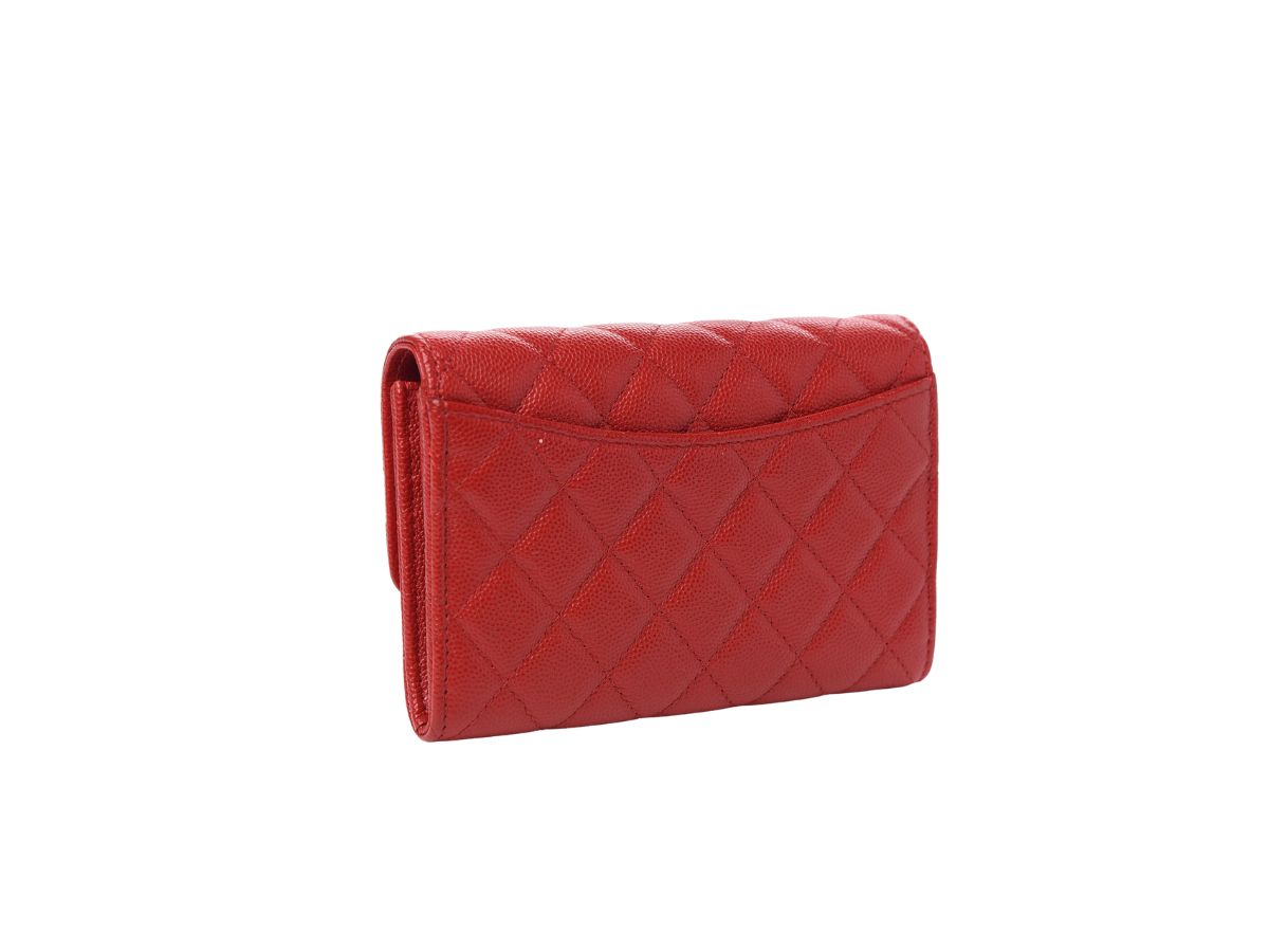SASOM  กระเป๋า Chanel Classic Medium Flap Wallet Grained Calfskin Red Gold  Hardware เช็คราคาล่าสุด