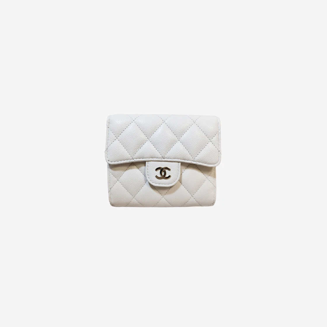 https://d2cva83hdk3bwc.cloudfront.net/chanel-classic-small-flap-wallet-grained-shiny-calfskin-%26-gold-white-2.jpg
