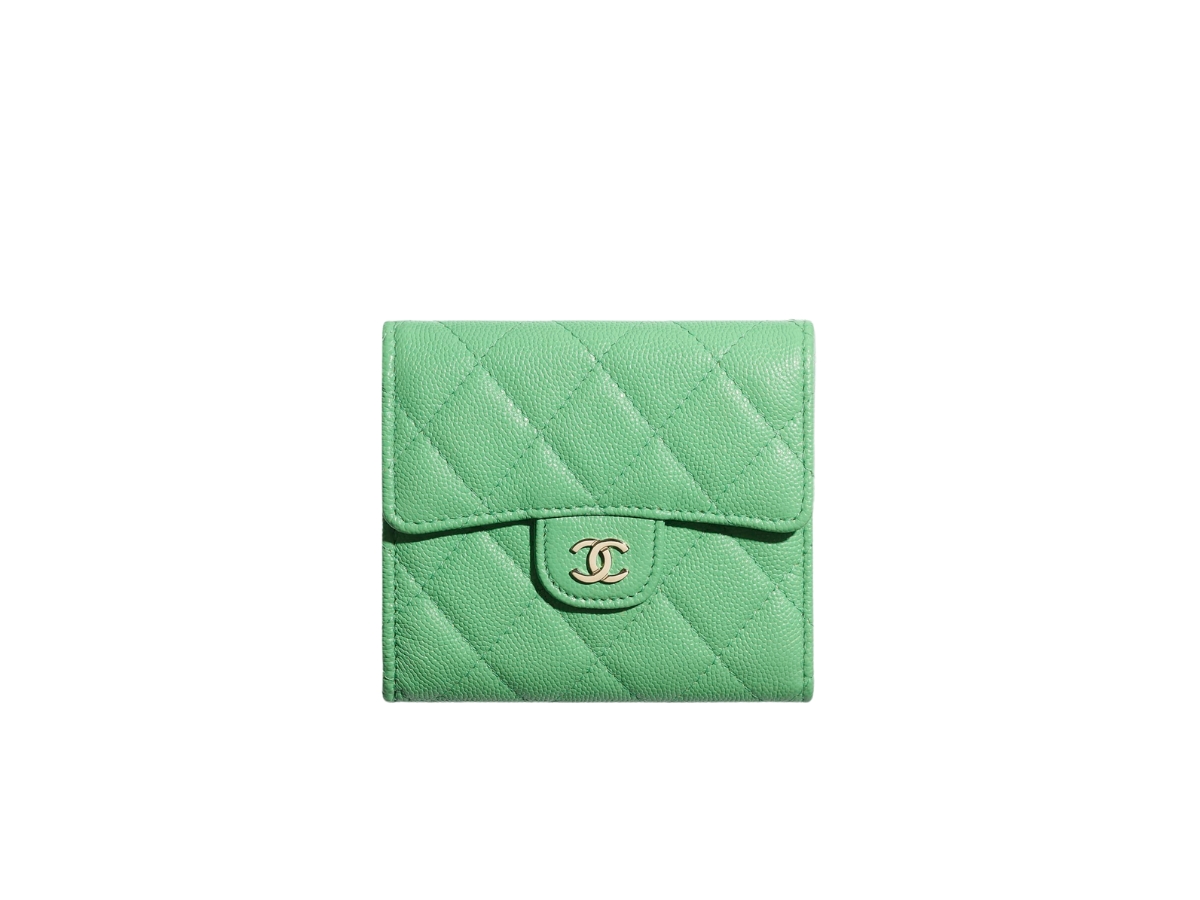 SASOM bags Chanel Classic Small Flap Wallet In Grained Calfskin