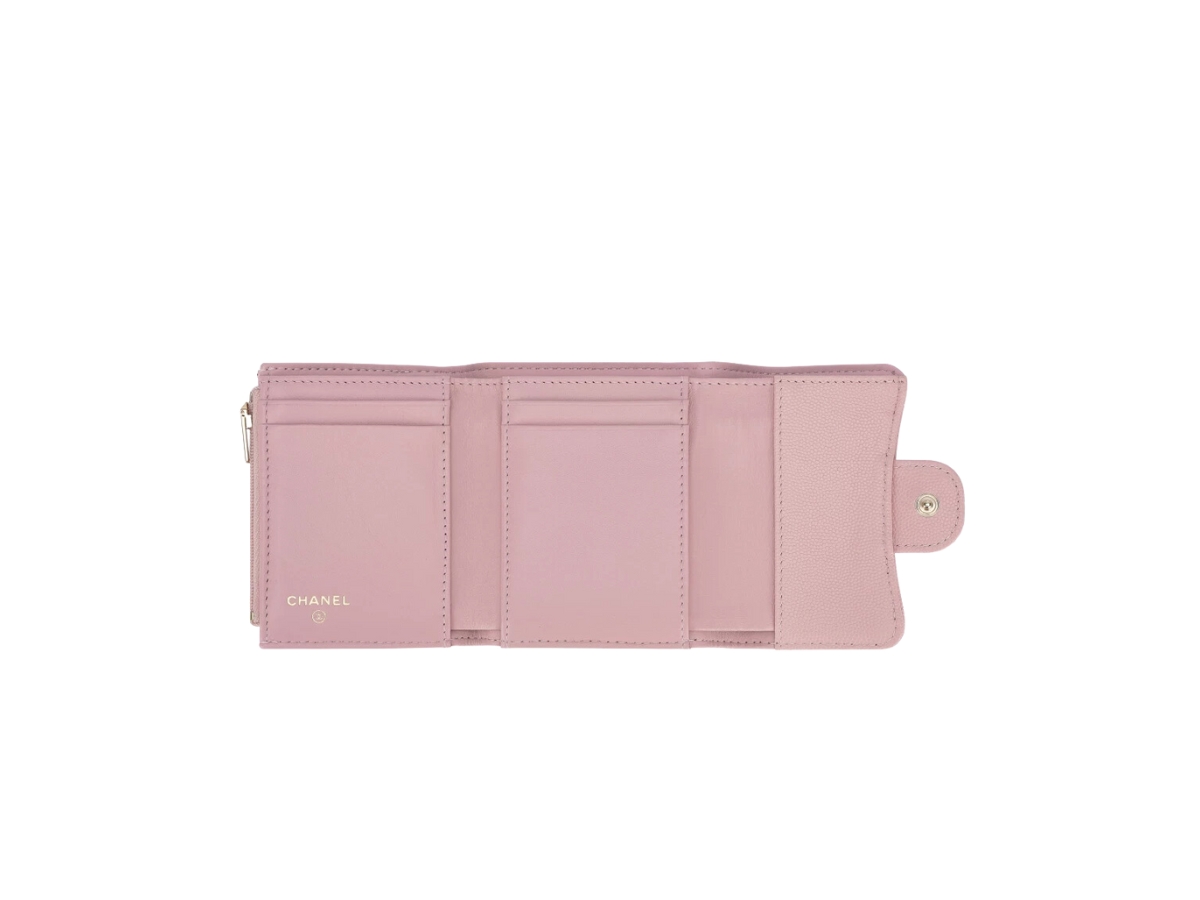 https://d2cva83hdk3bwc.cloudfront.net/chanel-classic-small-flap-wallet-in-grained-calfskin-with-gold-light-pink-hardware-3.jpg