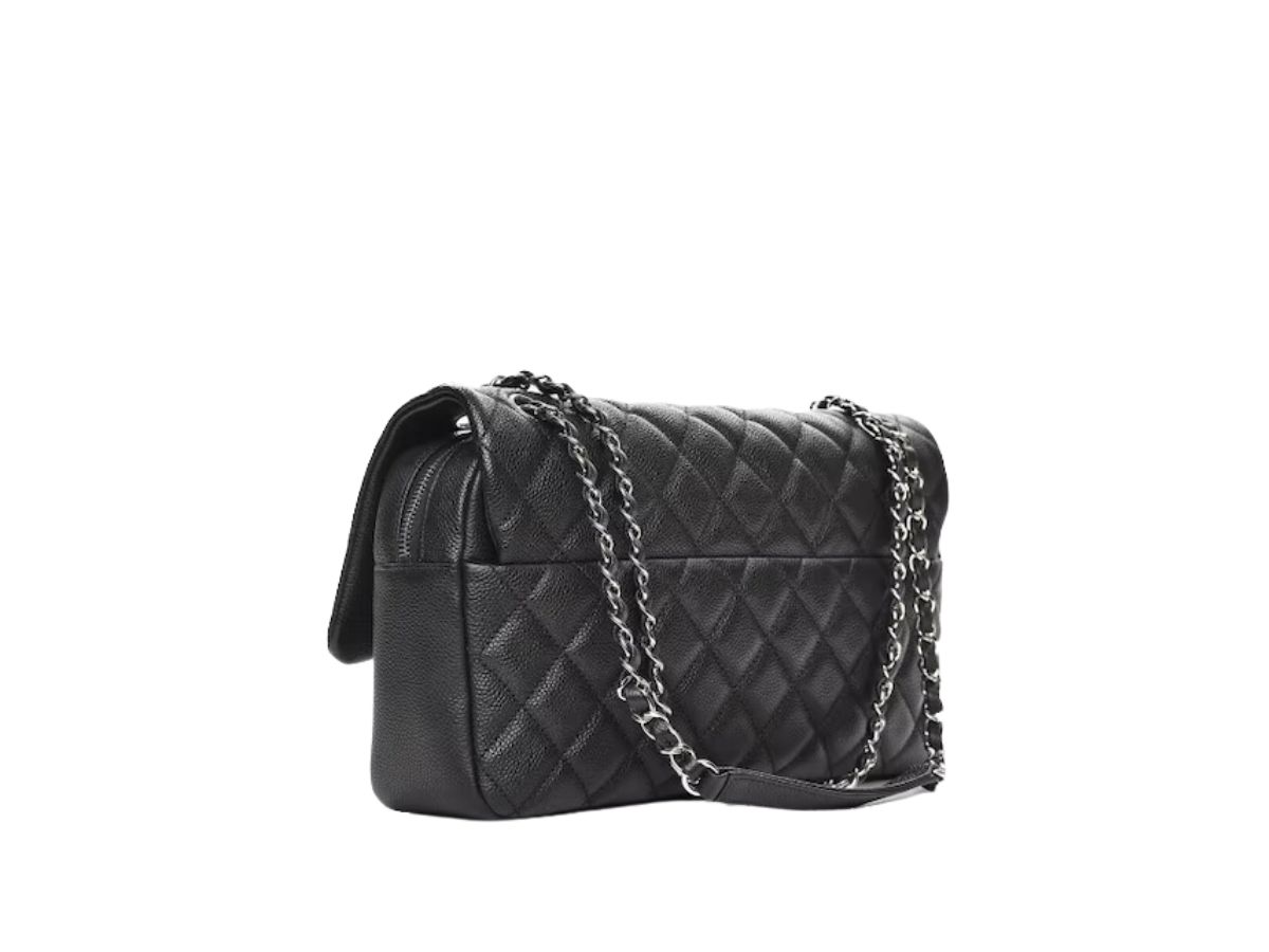 https://d2cva83hdk3bwc.cloudfront.net/chanel-easy-flap-quilted-diamond-jumbo-black-2.jpg
