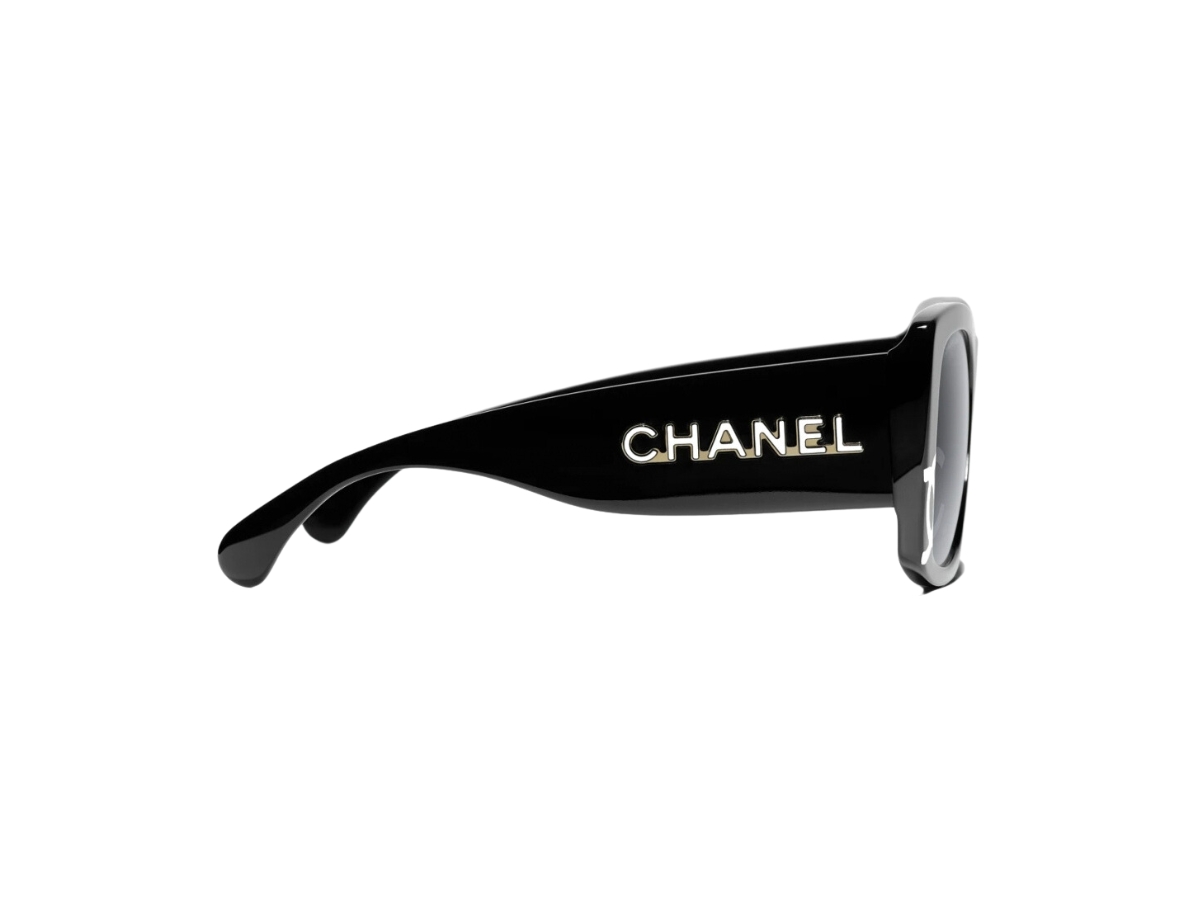 Chanel sunglasses with a square frame in black and dark green