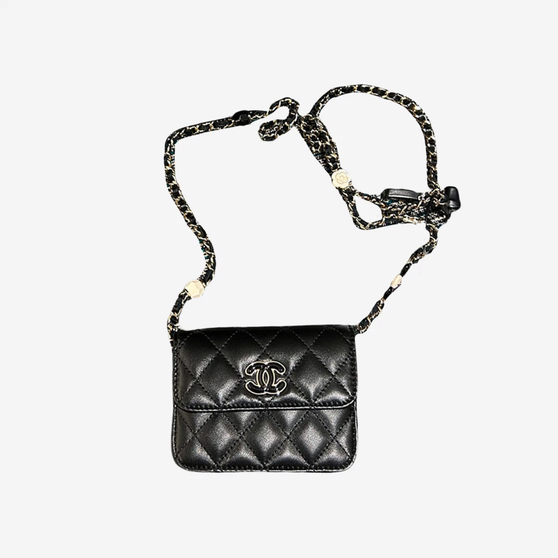 https://d2cva83hdk3bwc.cloudfront.net/chanel-flap-coin-purse-with-chain-lambskin-resin-%26-gold-black-1.jpg