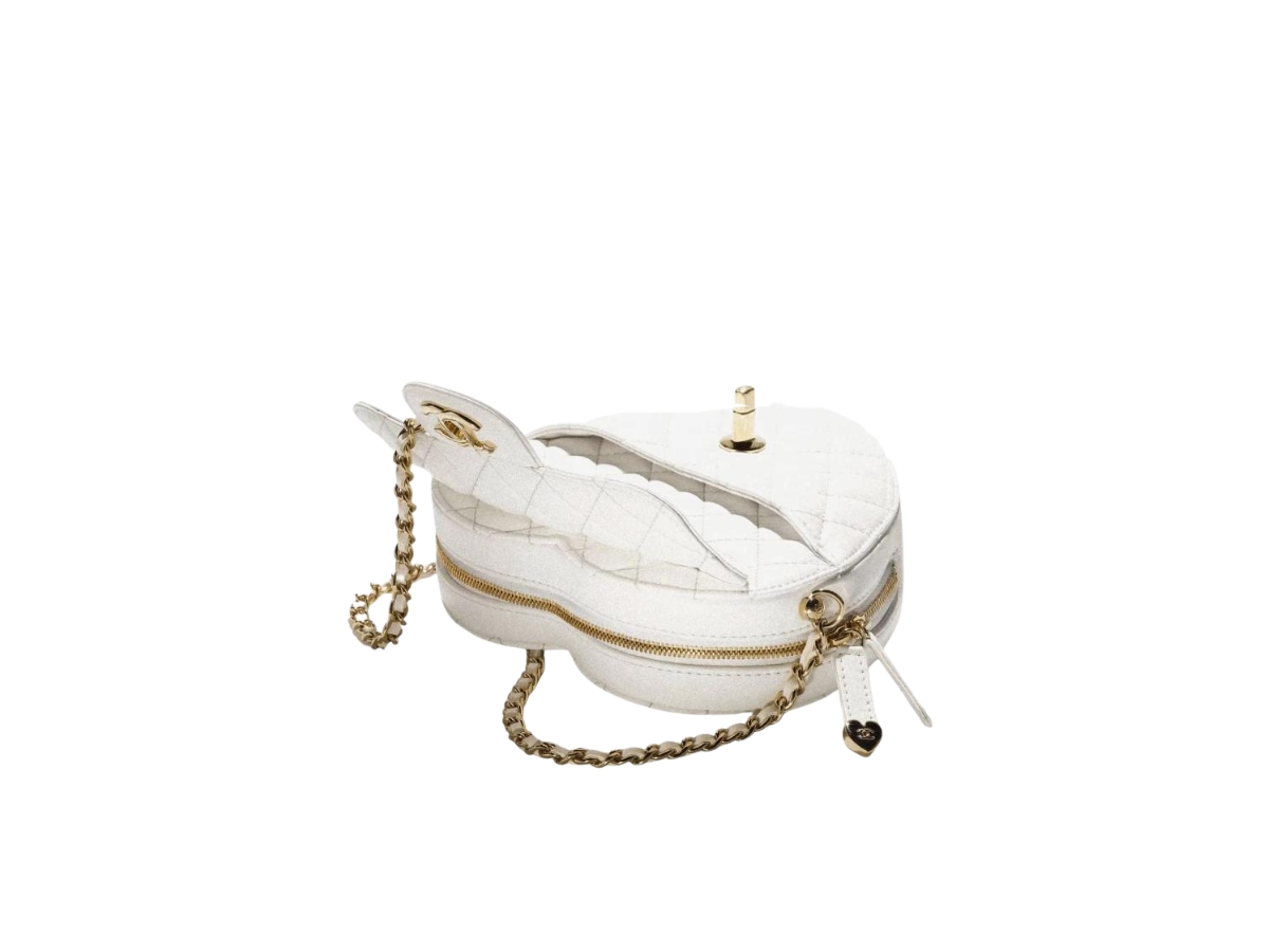 https://d2cva83hdk3bwc.cloudfront.net/chanel-heart-bag-in-lambskin-with-gold-hardware-white-3.jpg