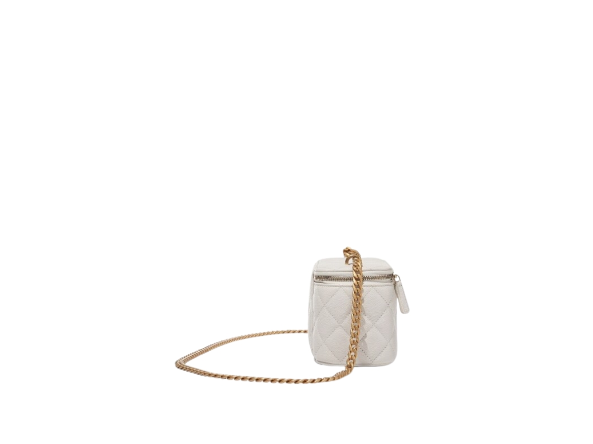 https://d2cva83hdk3bwc.cloudfront.net/chanel-heart-crush-vanity-case-in-quilted-caviar-with-gold-hardware-white-3.jpg
