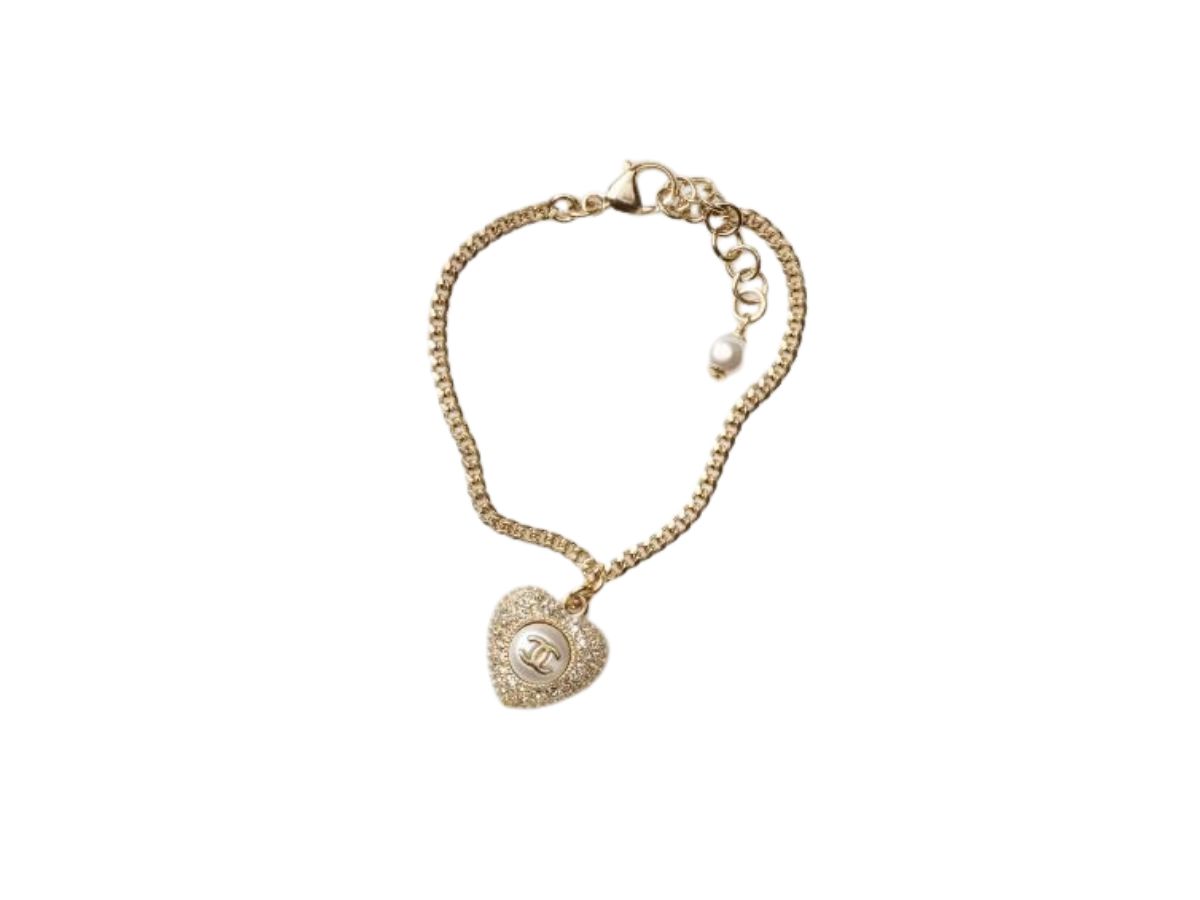 https://d2cva83hdk3bwc.cloudfront.net/chanel-heart-pearl-with-crystal-bracelet-light-gold-1.jpg