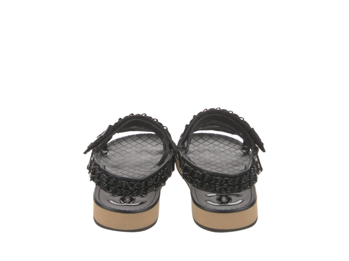 https://d2cva83hdk3bwc.cloudfront.net/chanel-interlocking-cc-logo-slingback-sandals-black--2022--3.jpg
