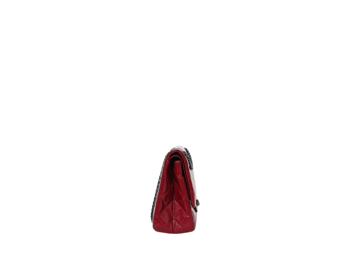 https://d2cva83hdk3bwc.cloudfront.net/chanel-jumbo-2-55-in-smooth-calfskin-leather-with-with-silver-hardware-burgundy-4.jpg