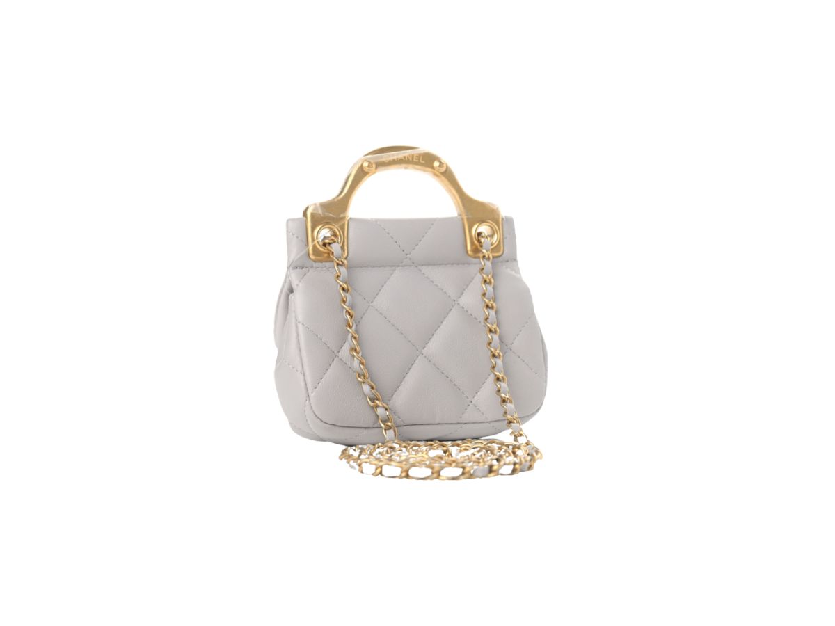 https://d2cva83hdk3bwc.cloudfront.net/chanel-lady-handle-flap-card-holder-with-chain-grey-2.jpg