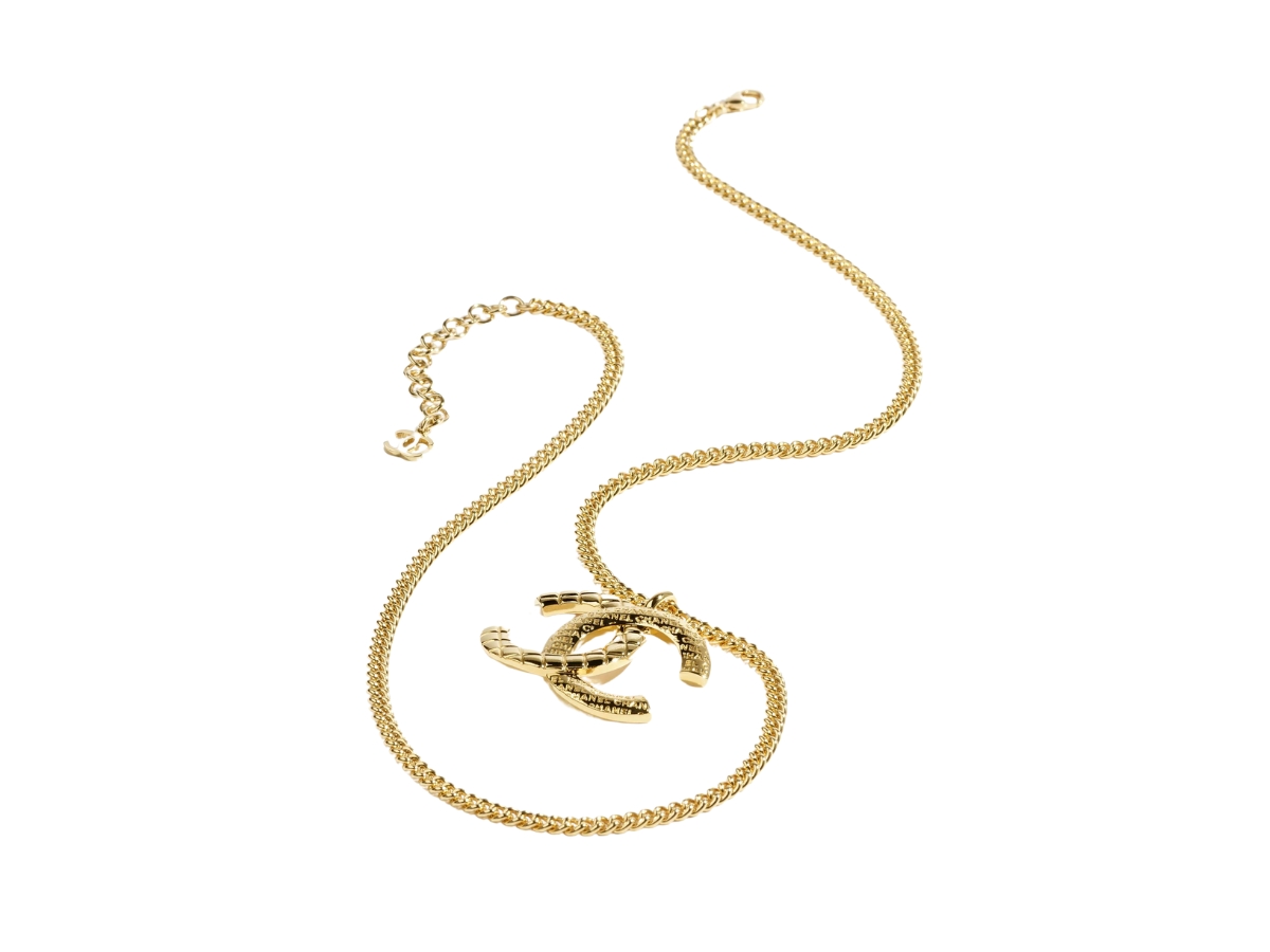 https://d2cva83hdk3bwc.cloudfront.net/chanel-long-pendant-necklace-in-quilt-lettering-gold-metal-hardware-2.jpg